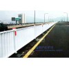 大量供應(yīng)優(yōu)惠的道路護(hù)欄——甘肅鋅鋼護(hù)欄